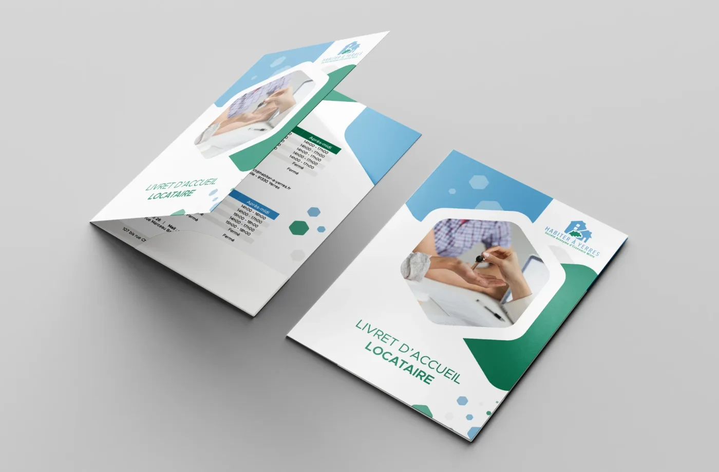 Custom presentation folders, printed in Paris — Welye